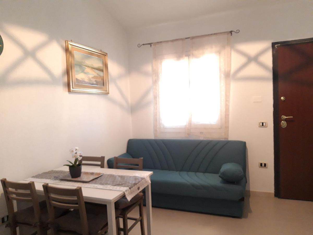 Casa Pillina Apartment Орозеи Екстериор снимка
