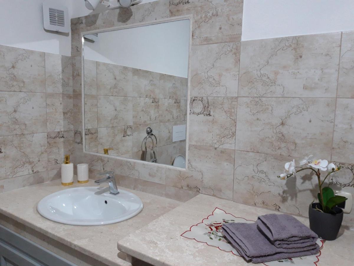 Casa Pillina Apartment Орозеи Екстериор снимка