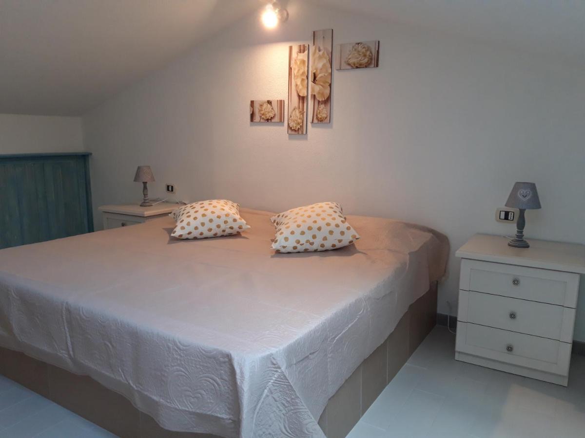Casa Pillina Apartment Орозеи Екстериор снимка
