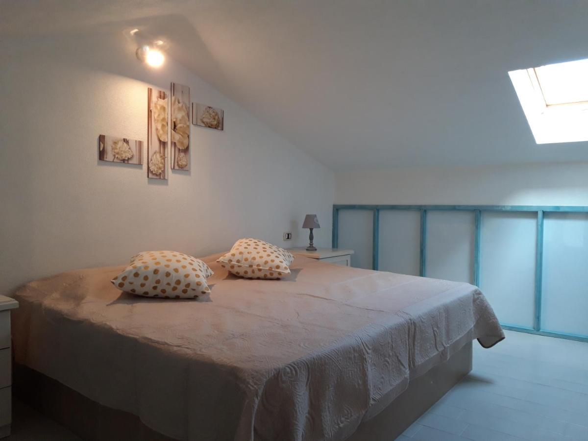Casa Pillina Apartment Орозеи Екстериор снимка